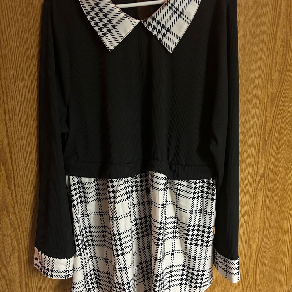 SHEIN Curve Monochrome Patterned Fabric